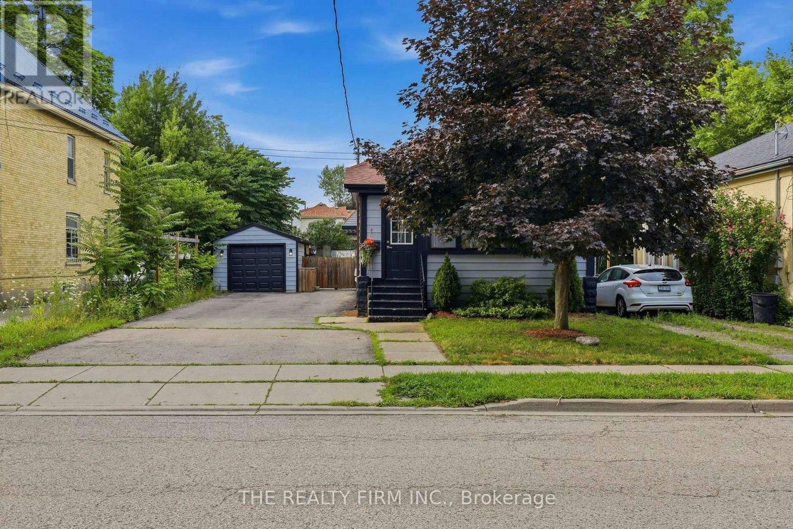 946 Lorne Avenue, London, ON, N5W 3L1 - 2