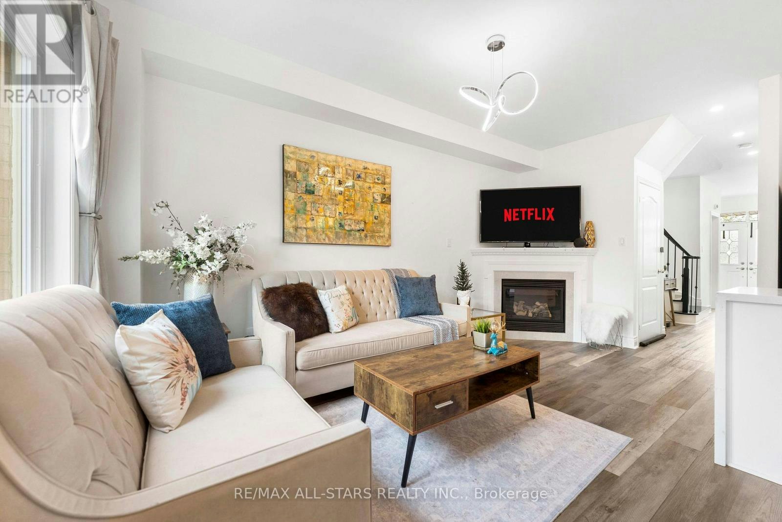 93 Arco Circle, Vaughan, ON, L6A 3Z6