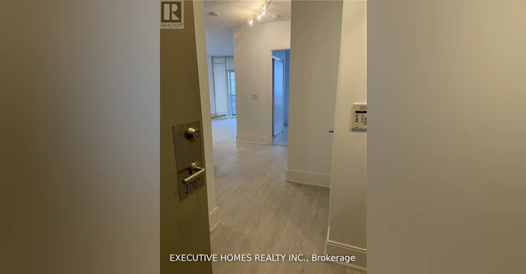 2707-330 Burnhamthorpe Road, Mississauga, ON, L5B 3Y5