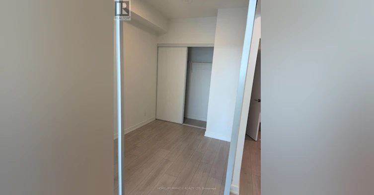 523-1381 Lakeshore Road E, Mississauga, ON, L5E 1G6 - 4