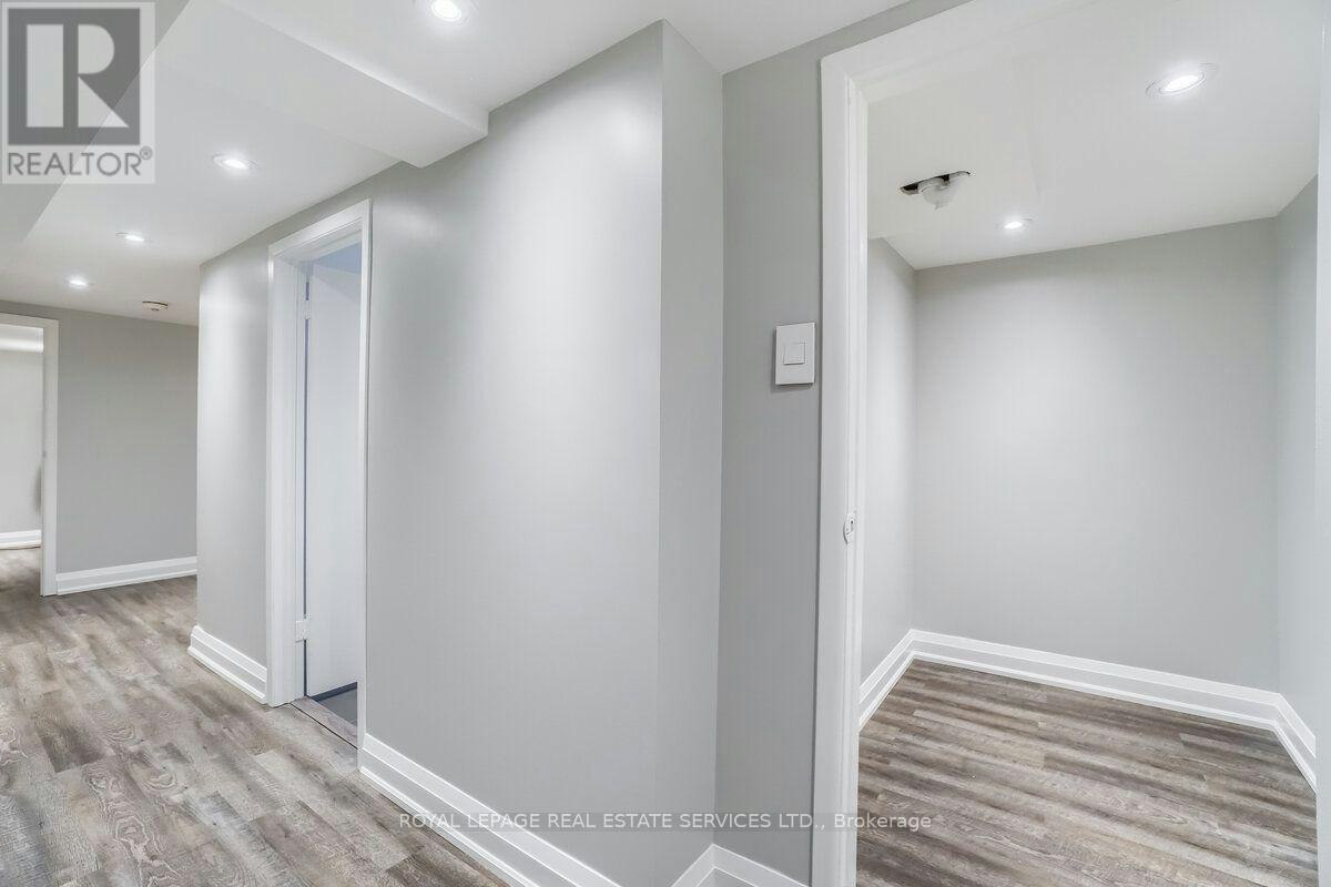 880 Royal York Road, Toronto, ON, M8Y 2V6 - 34