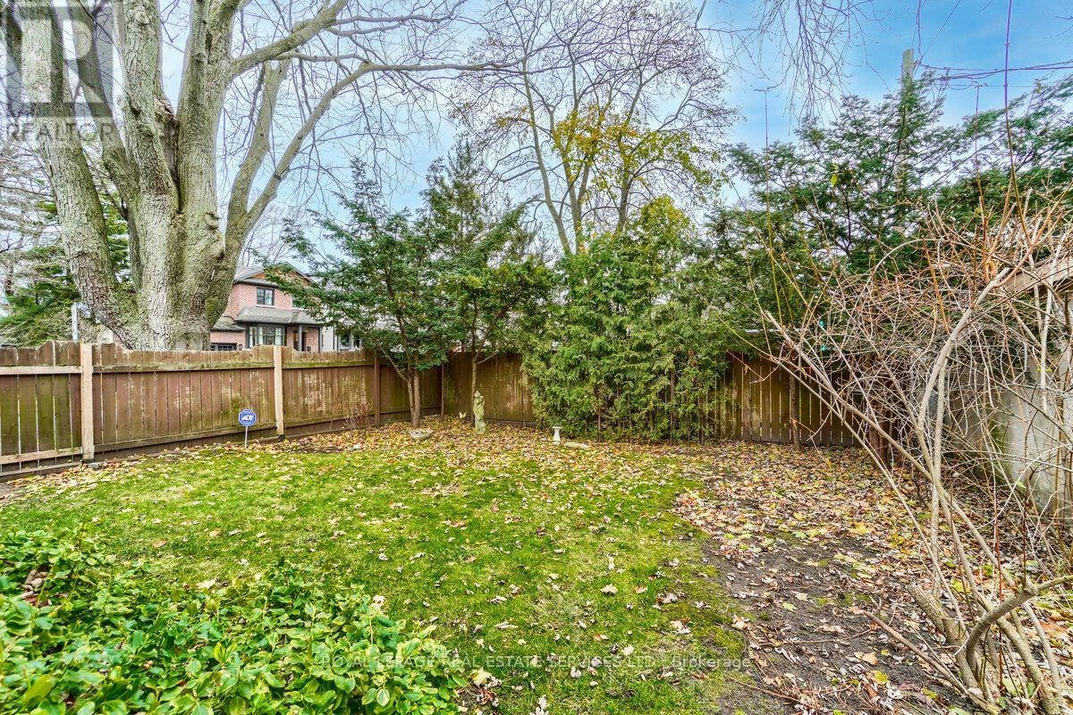 880 Royal York Road, Toronto, ON, M8Y 2V6 - 40