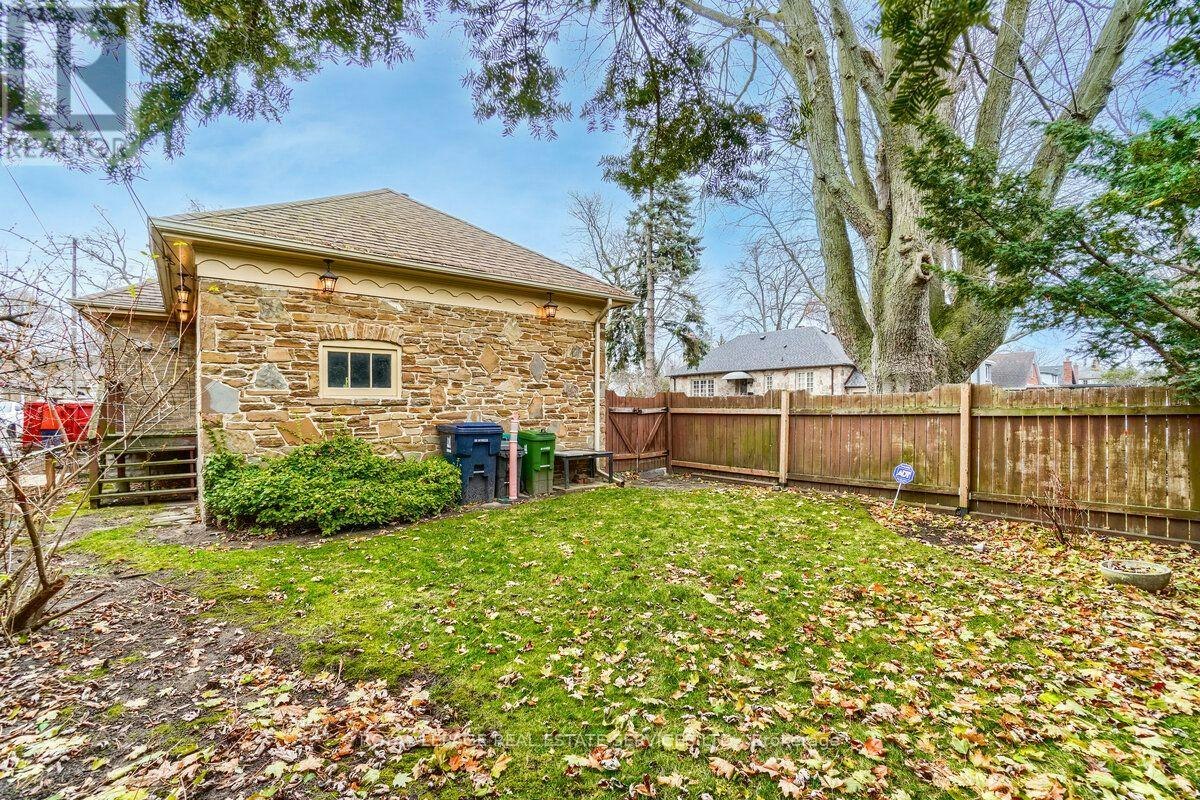 880 Royal York Road, Toronto, ON, M8Y 2V6 - 39