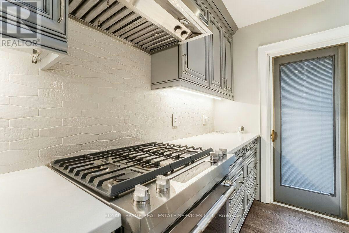 880 Royal York Road, Toronto, ON, M8Y 2V6 - 17