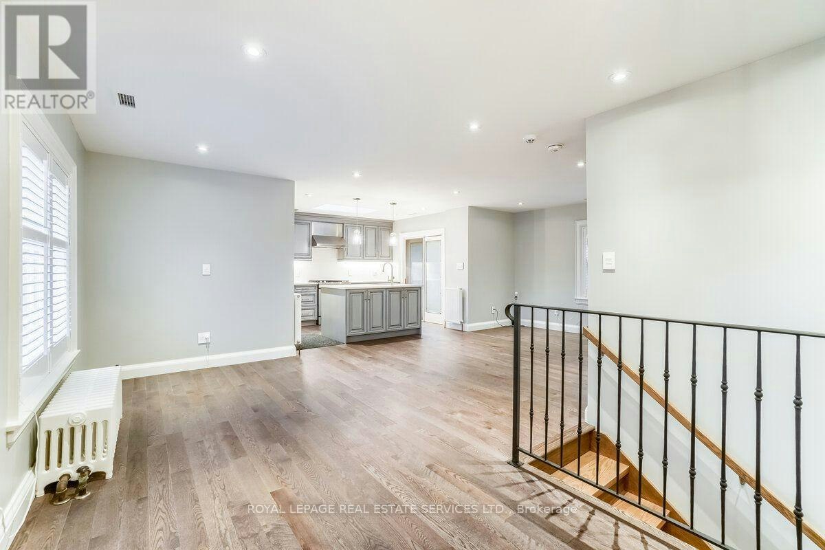 880 Royal York Road, Toronto, ON, M8Y 2V6 - 9