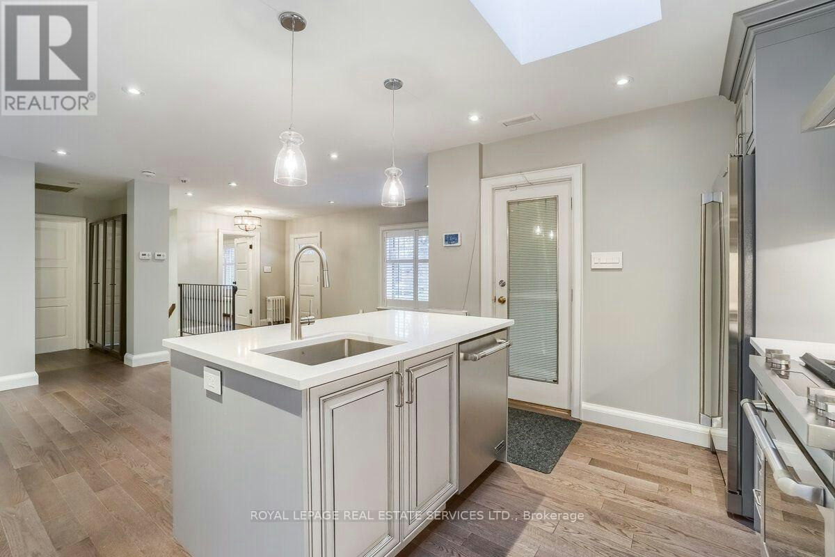880 Royal York Road, Toronto, ON, M8Y 2V6 - 19
