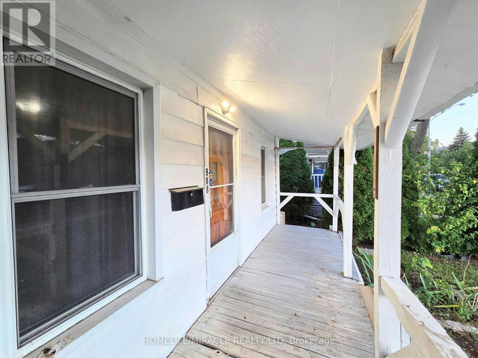 908 Windsor Avenue, Windsor, ON, N9A 1K2 - 3