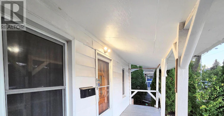 908 Windsor Avenue, Windsor, ON, N9A 1K2 - 3