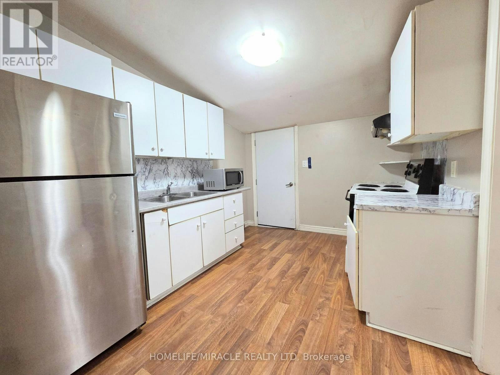 908 Windsor Avenue, Windsor, ON, N9A 1K2 - 17