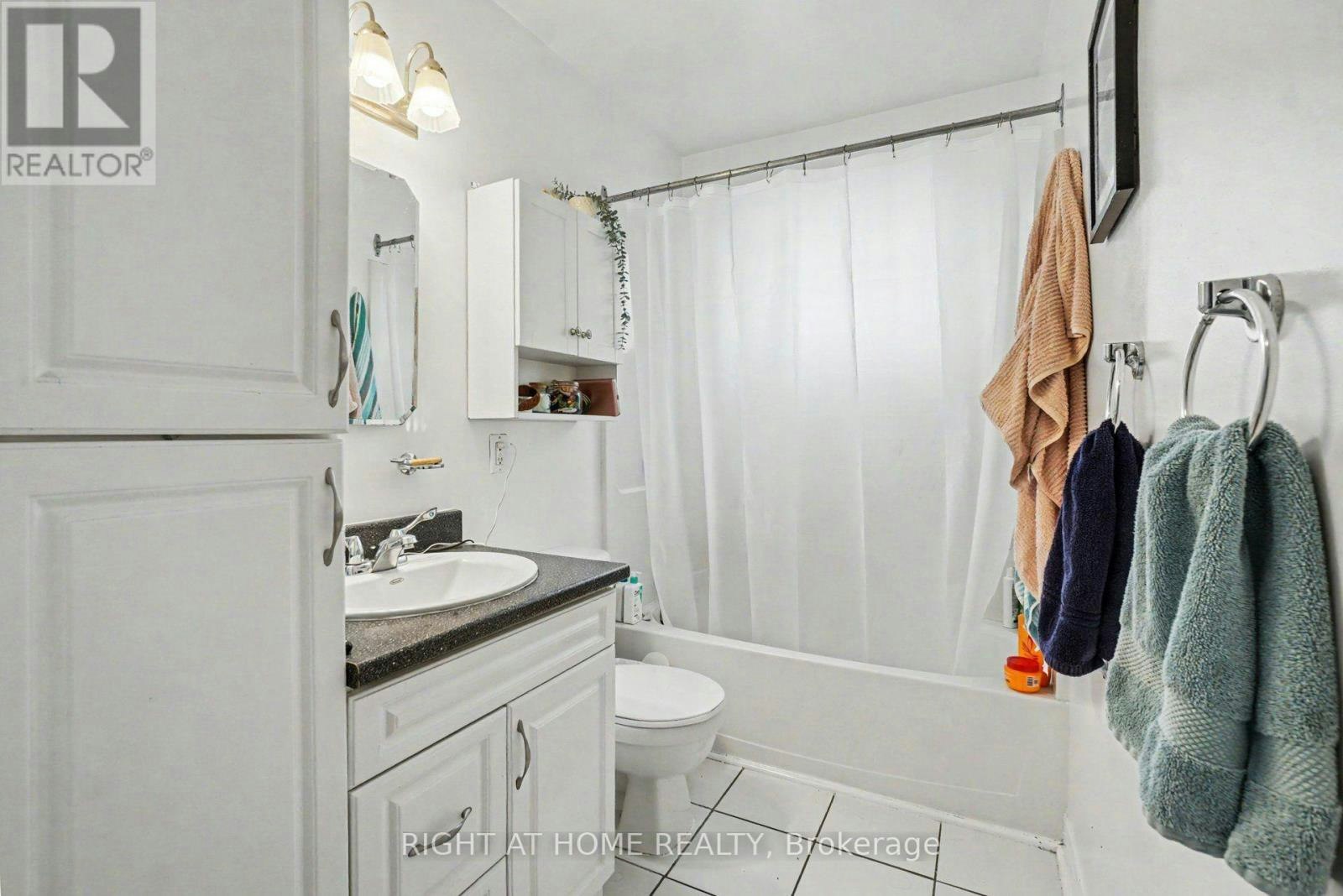 1-707 Edison Avenue, Ottawa, ON, K2A 1W2 - 10