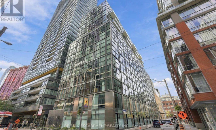 613-25 Oxley Street