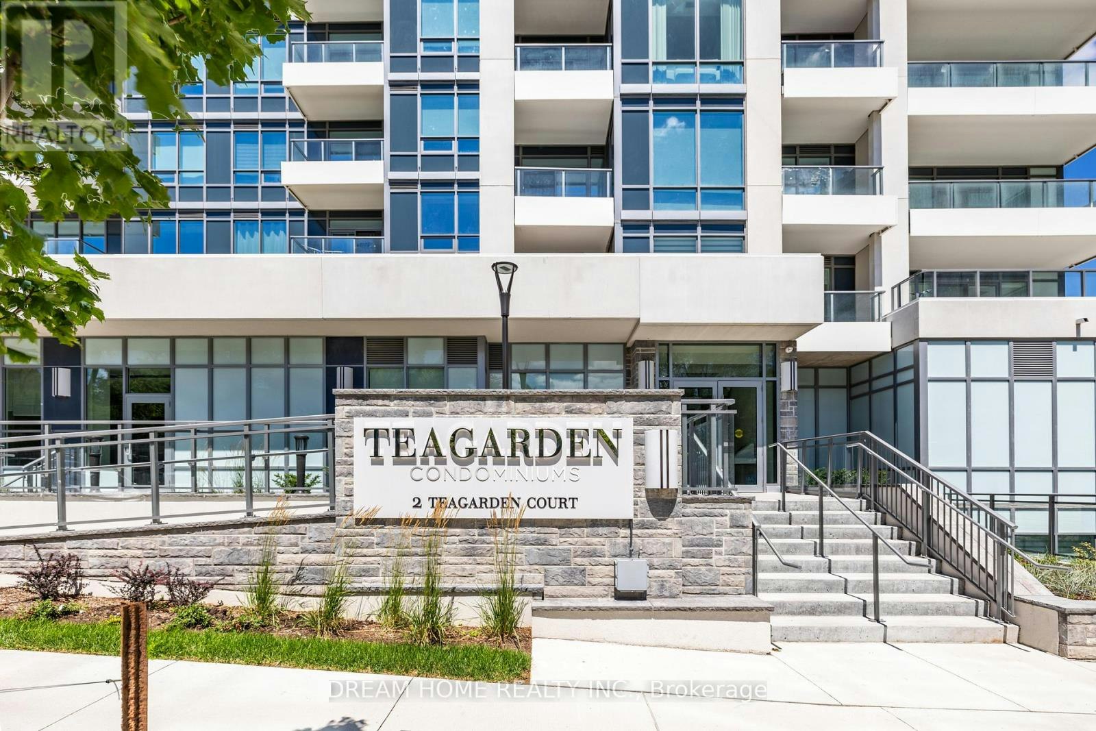 309-2 Teagarden Court, Toronto, ON, M2N 5Z6