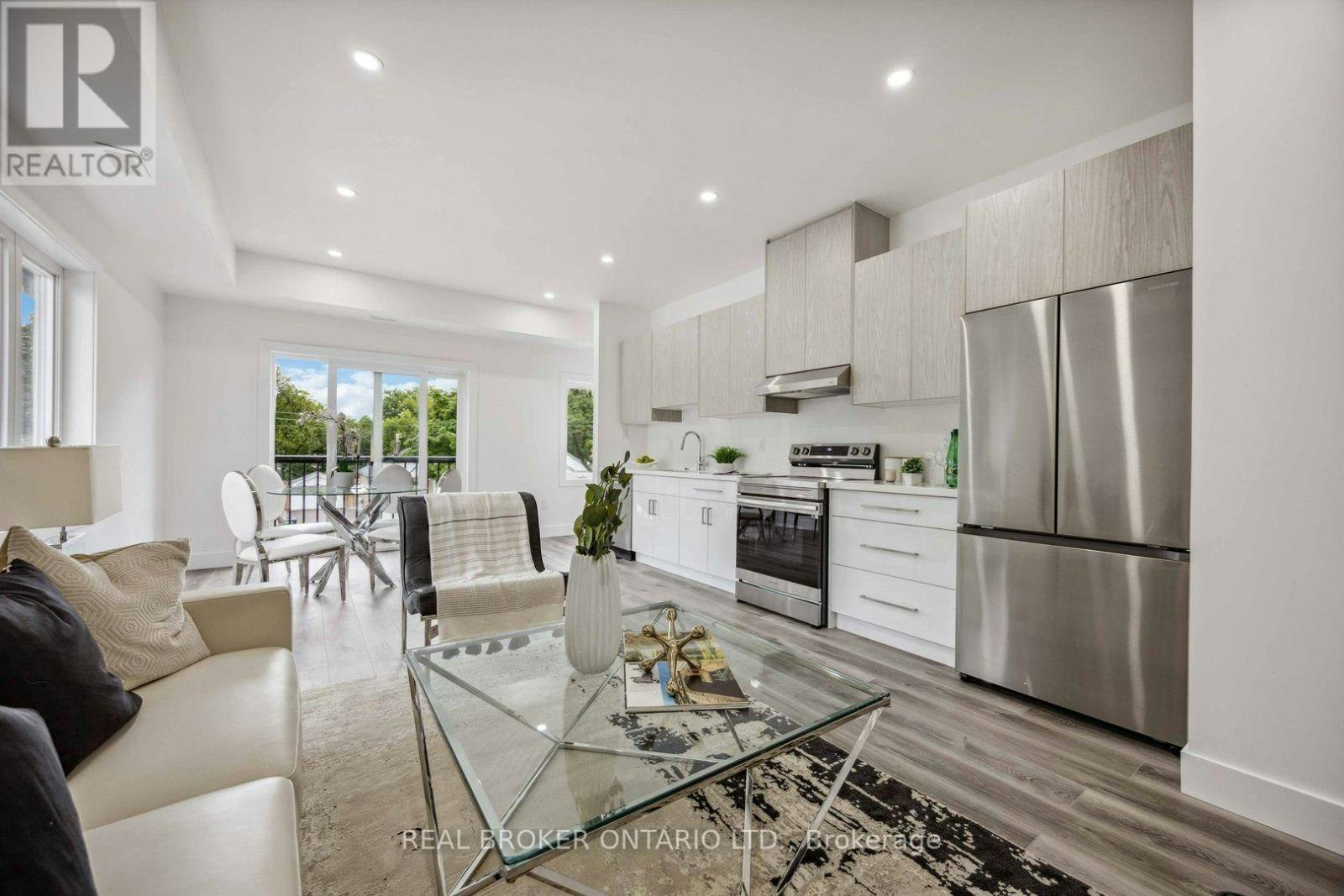 4-14 Hatfield Crescent, Toronto, ON, M9W 2R8 - 2