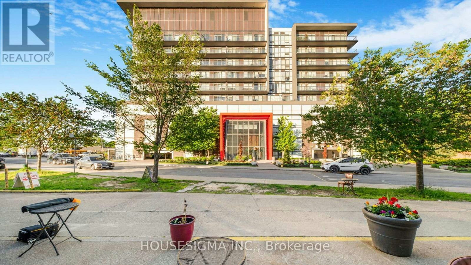 1103-15 James Finlay Way, Toronto, ON, M3M 0B3
