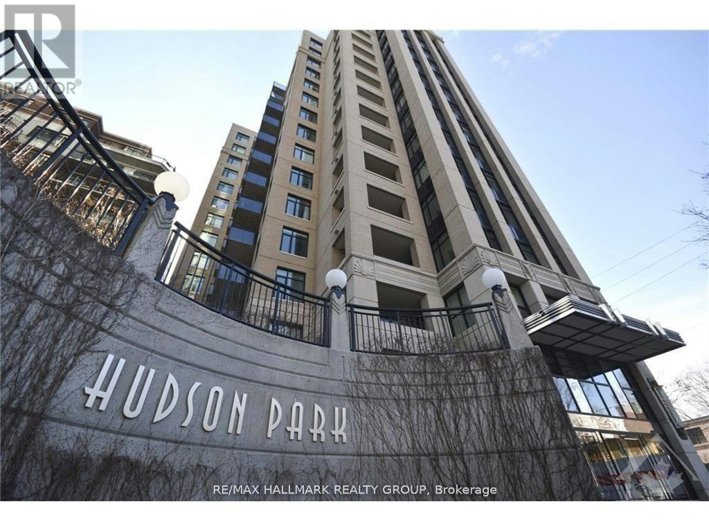 302-245 Kent Street, Ottawa, ON, K2P 0A5 - 2