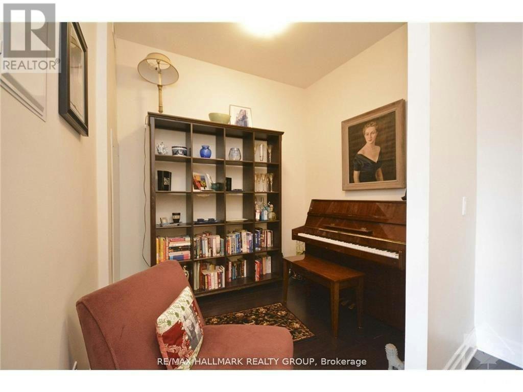 302-245 Kent Street, Ottawa, ON, K2P 0A5 - 13