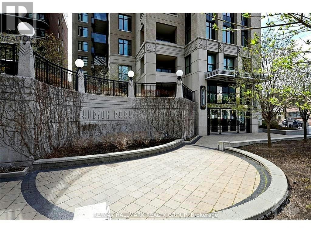302-245 Kent Street, Ottawa, ON, K2P 0A5 - 3