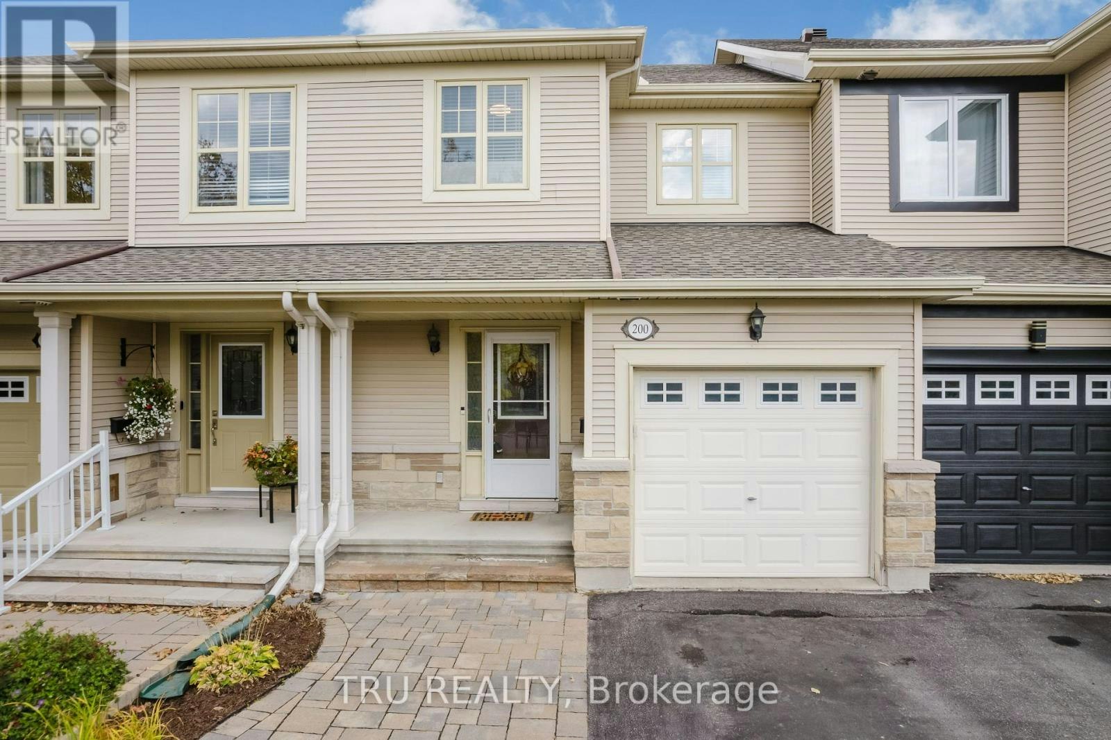 200 Trail Side Circle, Ottawa, ON, K4A 5B4