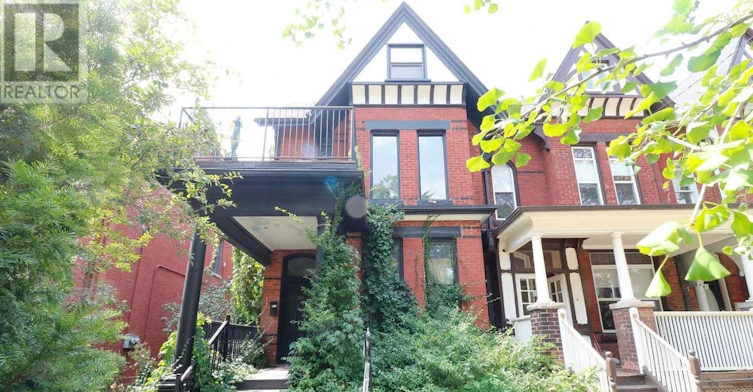2-390 Huron Street, Toronto, ON, M5S 2G6