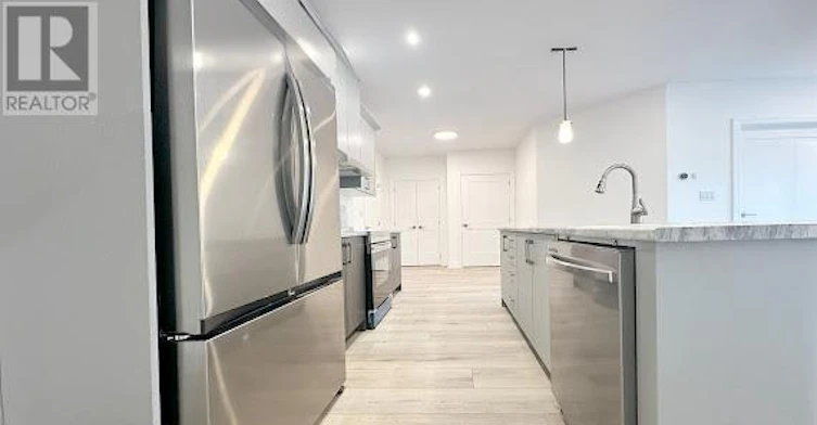 MAIN FLOOR-7406 Majestic Trail, Niagara Falls, ON, L2H 3V8 - 7