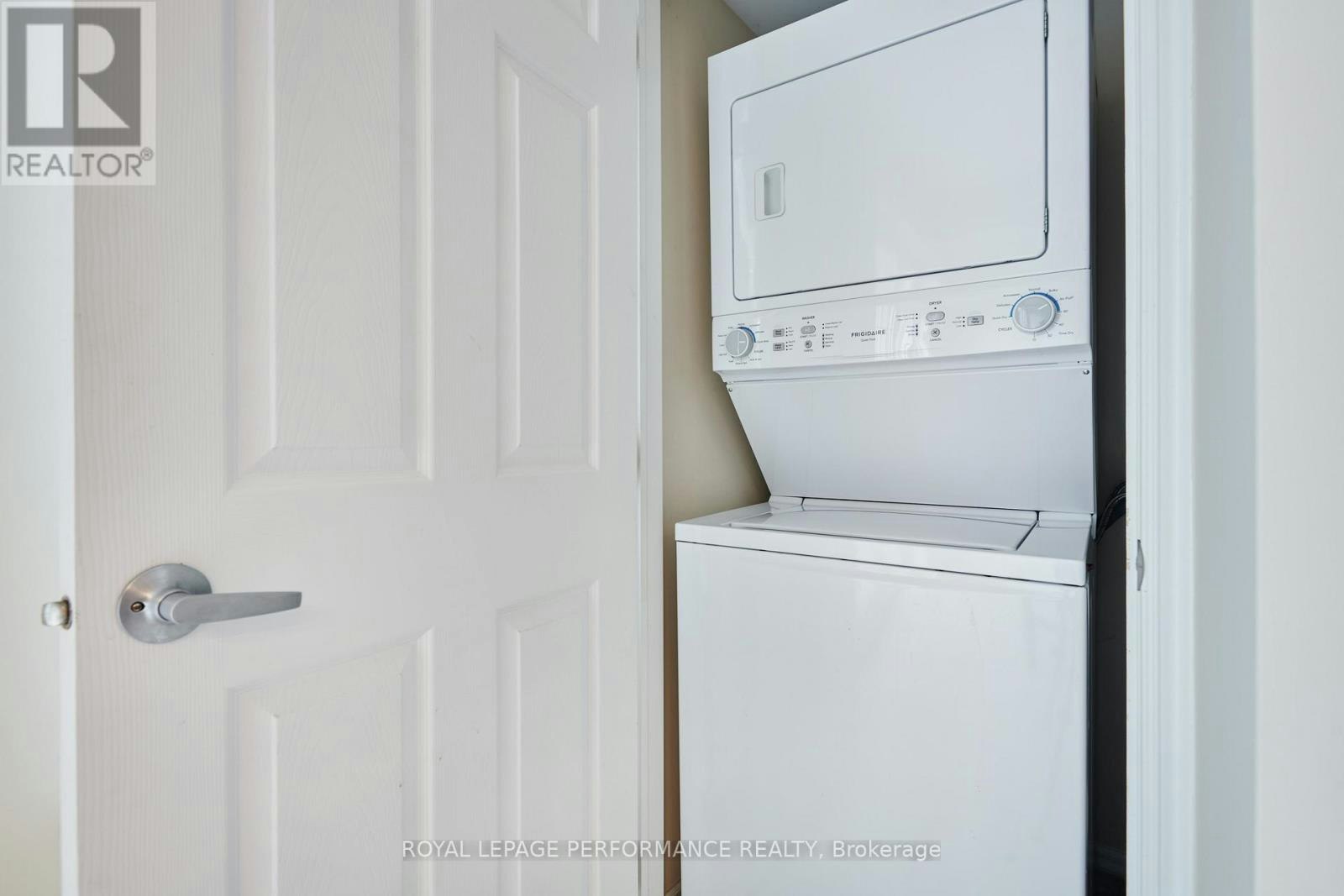 64 Mayflower Private, Ottawa, ON, K2B 0A2 - 36