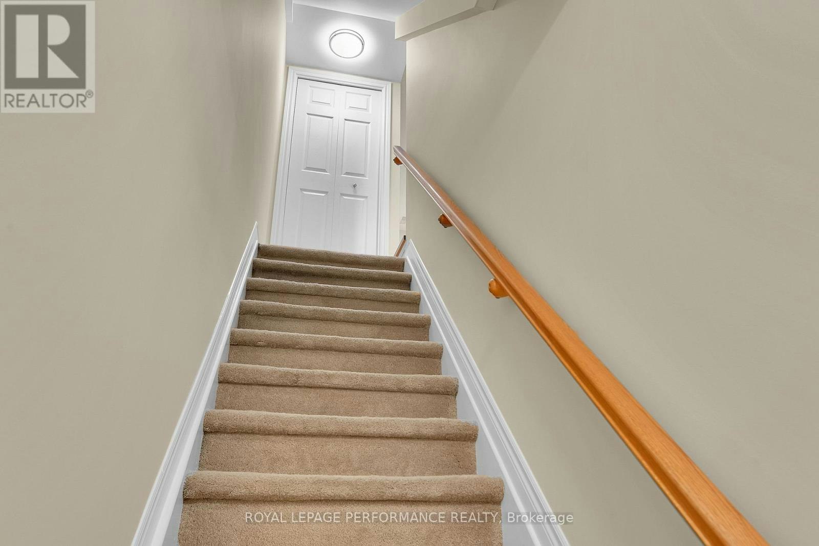 64 Mayflower Private, Ottawa, ON, K2B 0A2 - 6