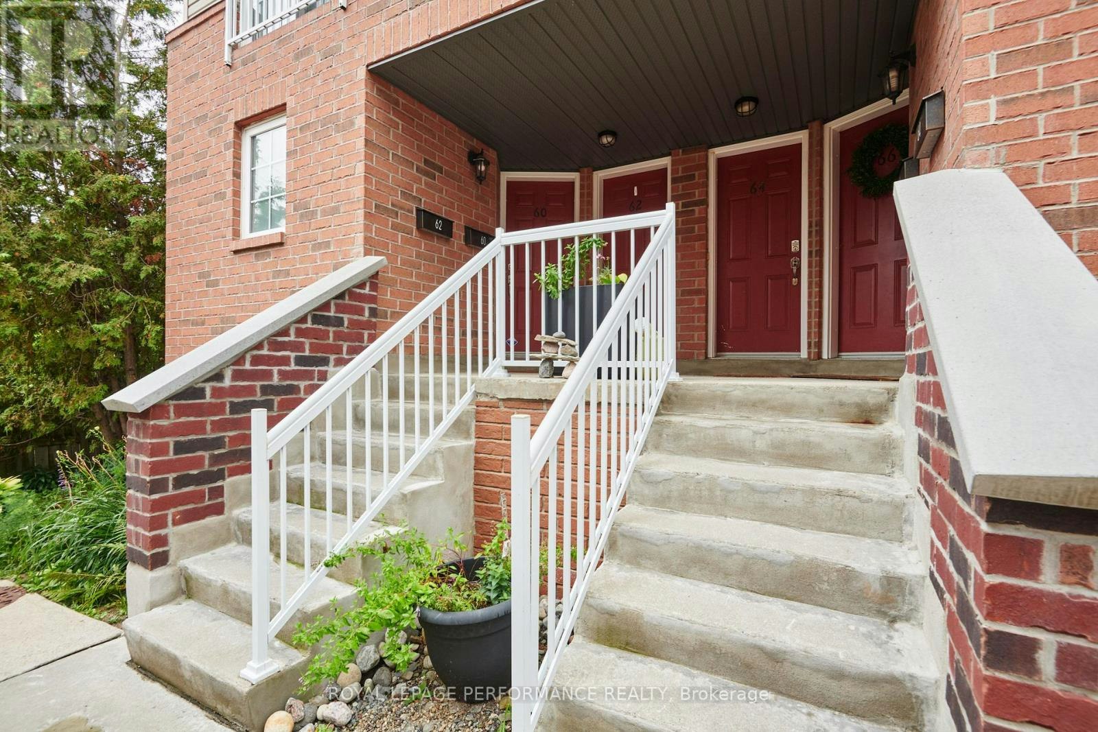 64 Mayflower Private, Ottawa, ON, K2B 0A2 - 4