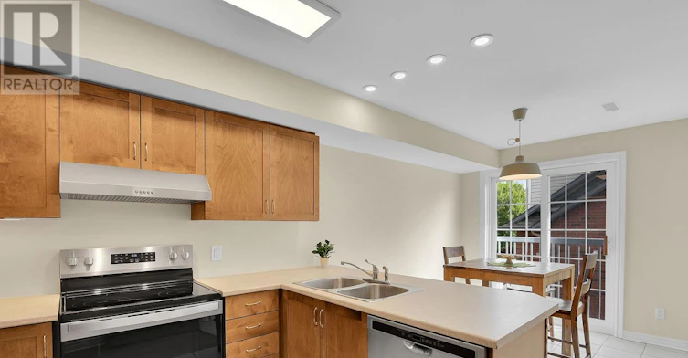 64 Mayflower Private, Ottawa, ON, K2B 0A2 - 19