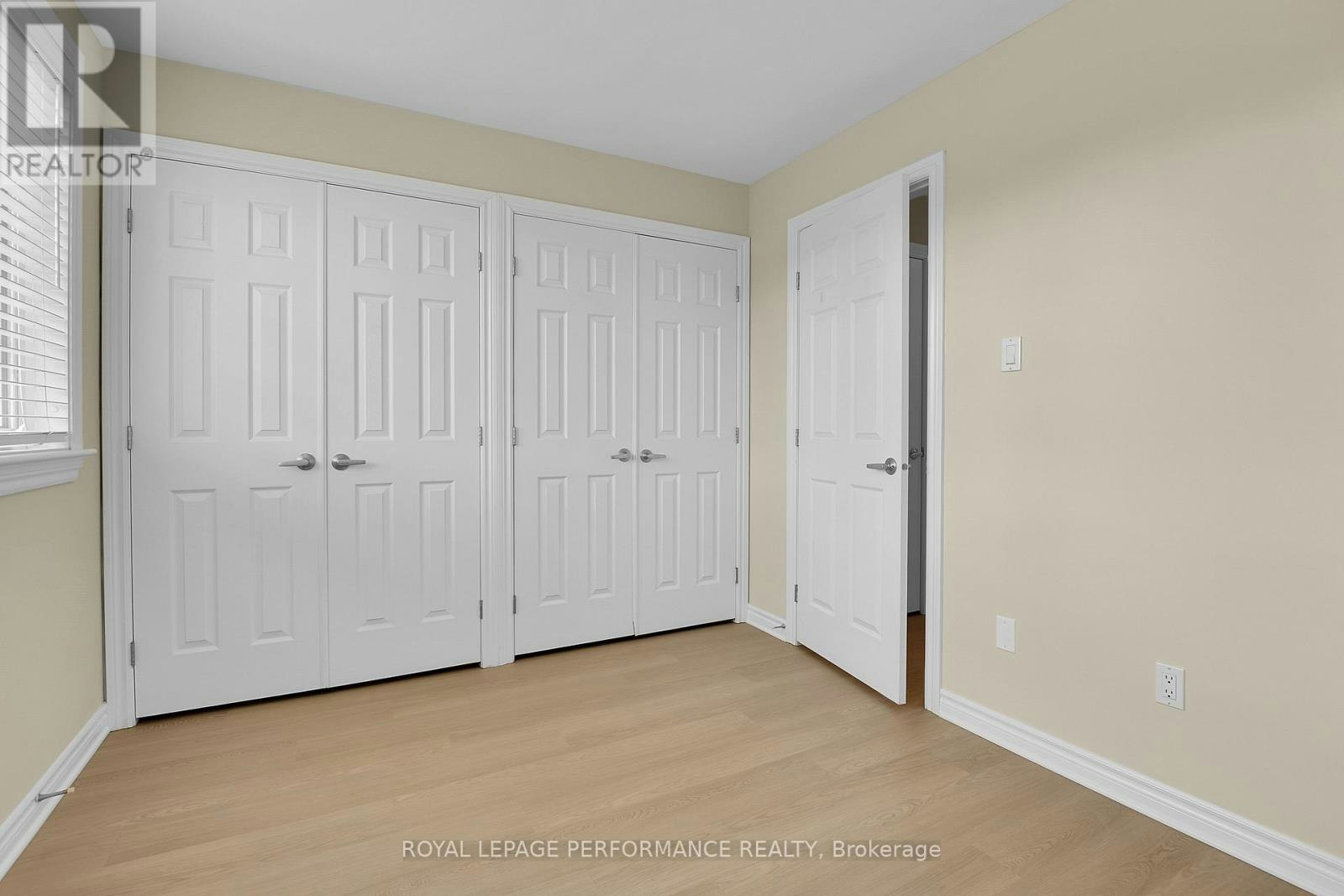 64 Mayflower Private, Ottawa, ON, K2B 0A2 - 33