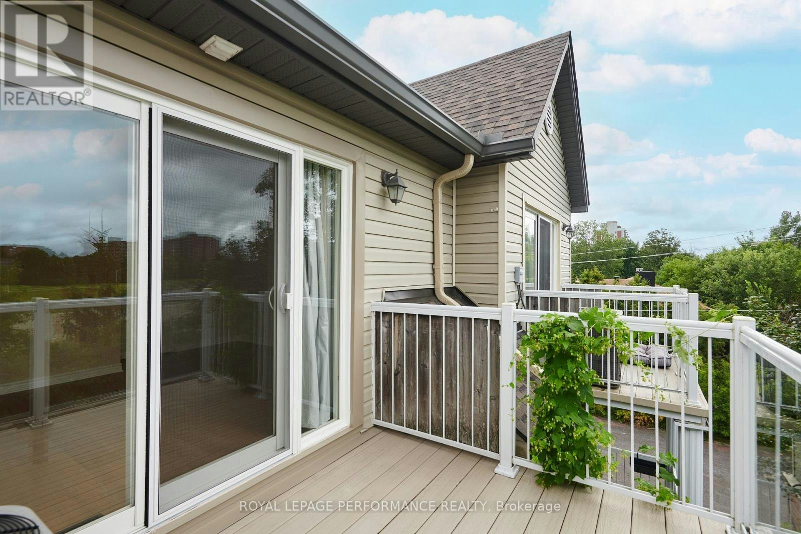 64 Mayflower Private, Ottawa, ON, K2B 0A2 - 37