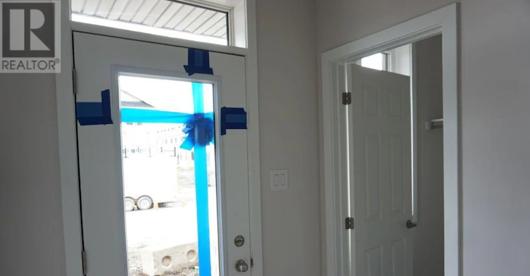 663 Allied Mews, Ottawa, ON, K2S 1B9 - 2