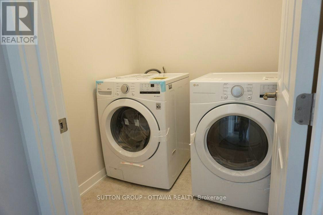 663 Allied Mews, Ottawa, ON, K2S 1B9 - 18