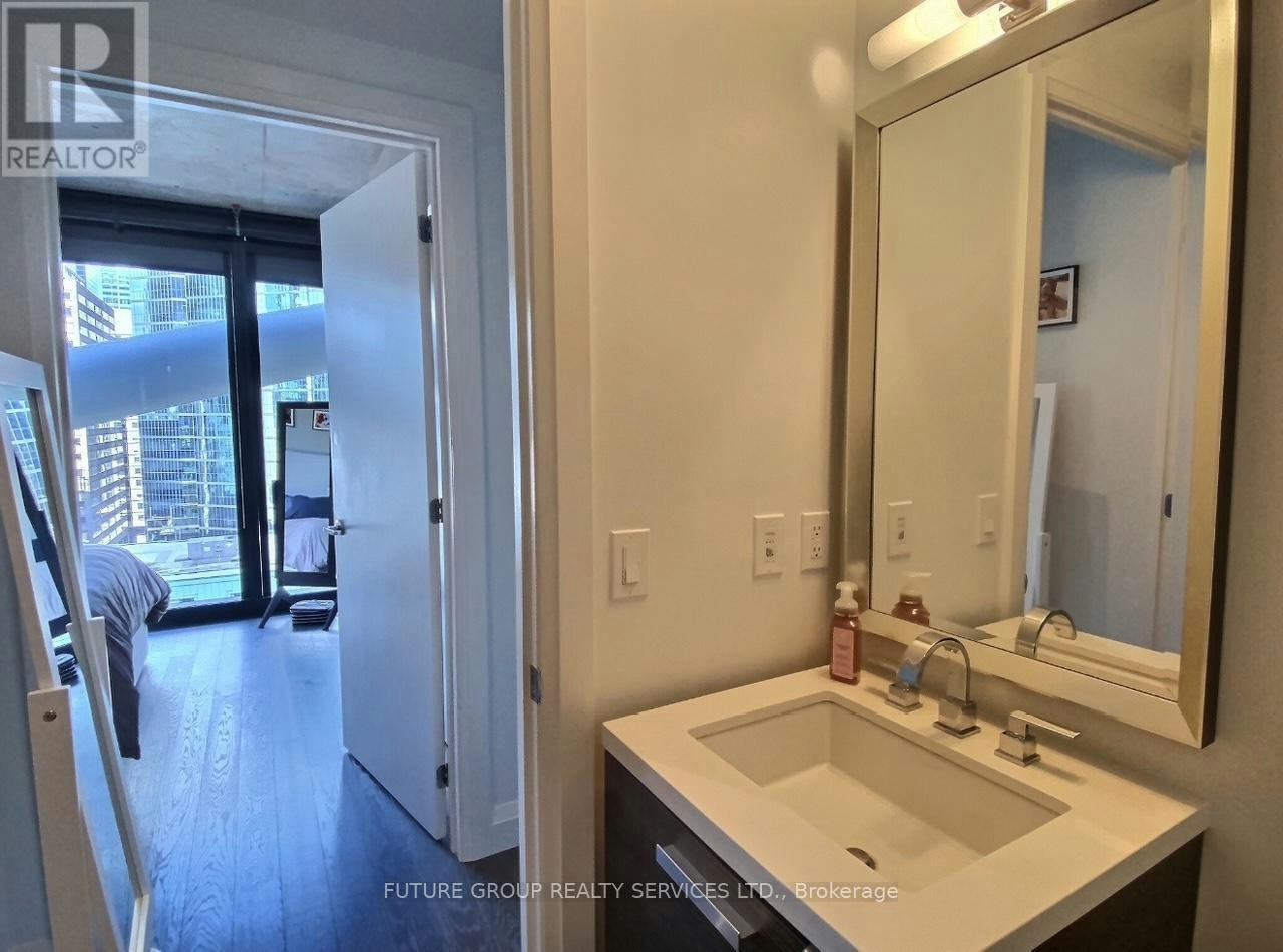 1204-224 King Street W, Toronto, ON, M5H 0A6 - 11