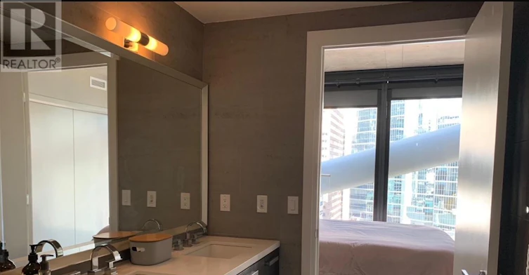 1204-224 King Street W, Toronto, ON, M5H 0A6 - 9
