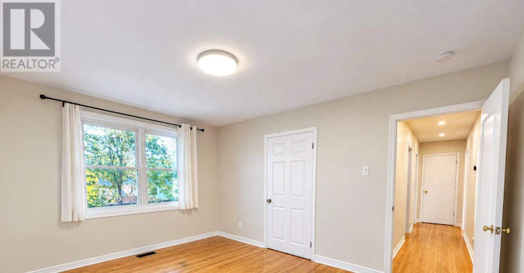 UPPER-10 Elizabeth Street, Halton Hills, ON, L7G 3K2 - 9