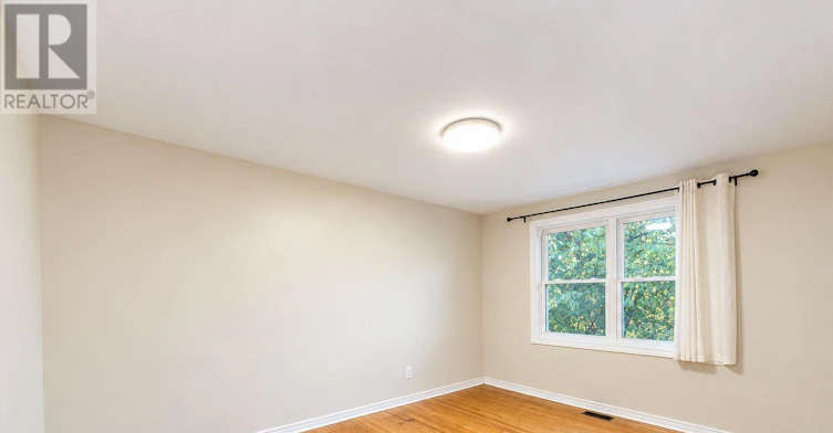 UPPER-10 Elizabeth Street, Halton Hills, ON, L7G 3K2 - 8