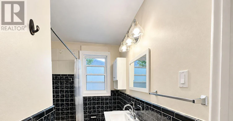 UPPER-10 Elizabeth Street, Halton Hills, ON, L7G 3K2 - 10