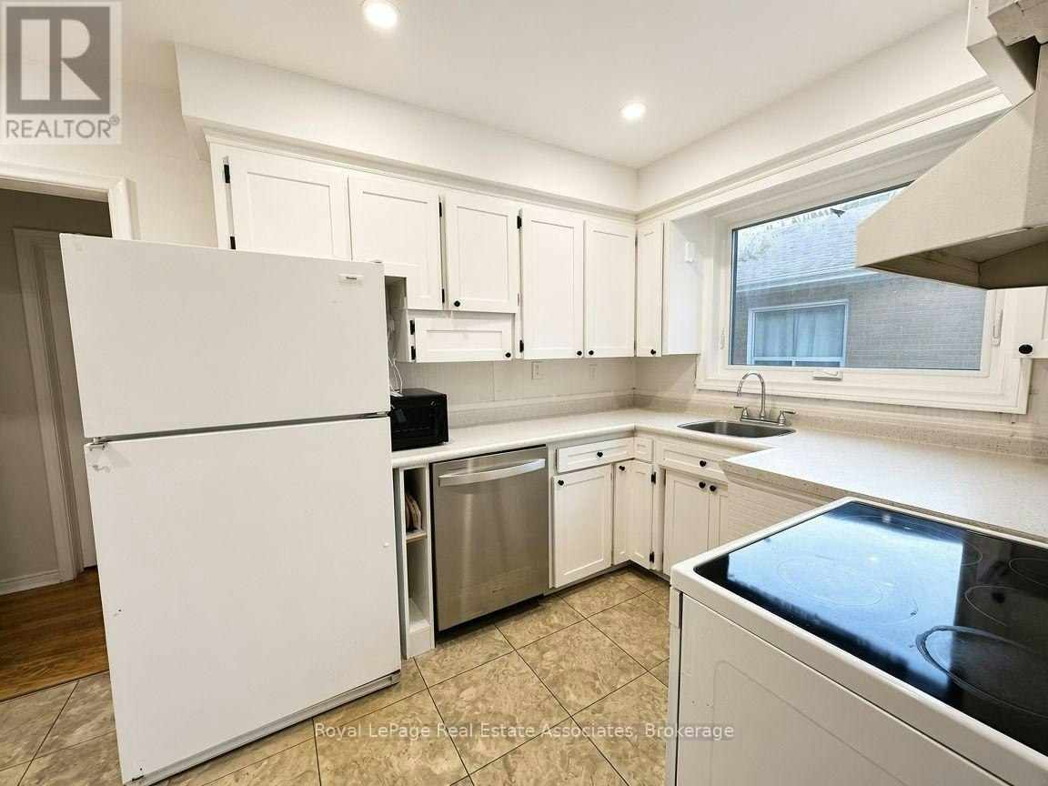 UPPER-10 Elizabeth Street, Halton Hills, ON, L7G 3K2 - 4