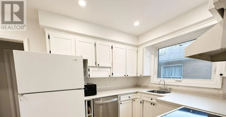UPPER-10 Elizabeth Street, Halton Hills, ON, L7G 3K2 - 4