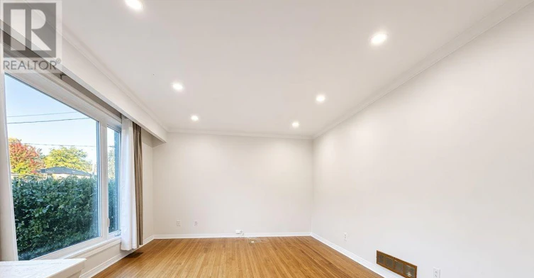 UPPER-10 Elizabeth Street, Halton Hills, ON, L7G 3K2 - 3