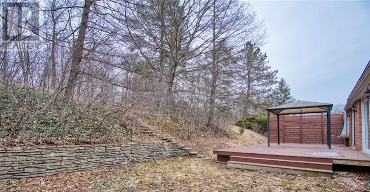 234 Shakespeare Drive, Waterloo, ON, N2L 2T6 - 5