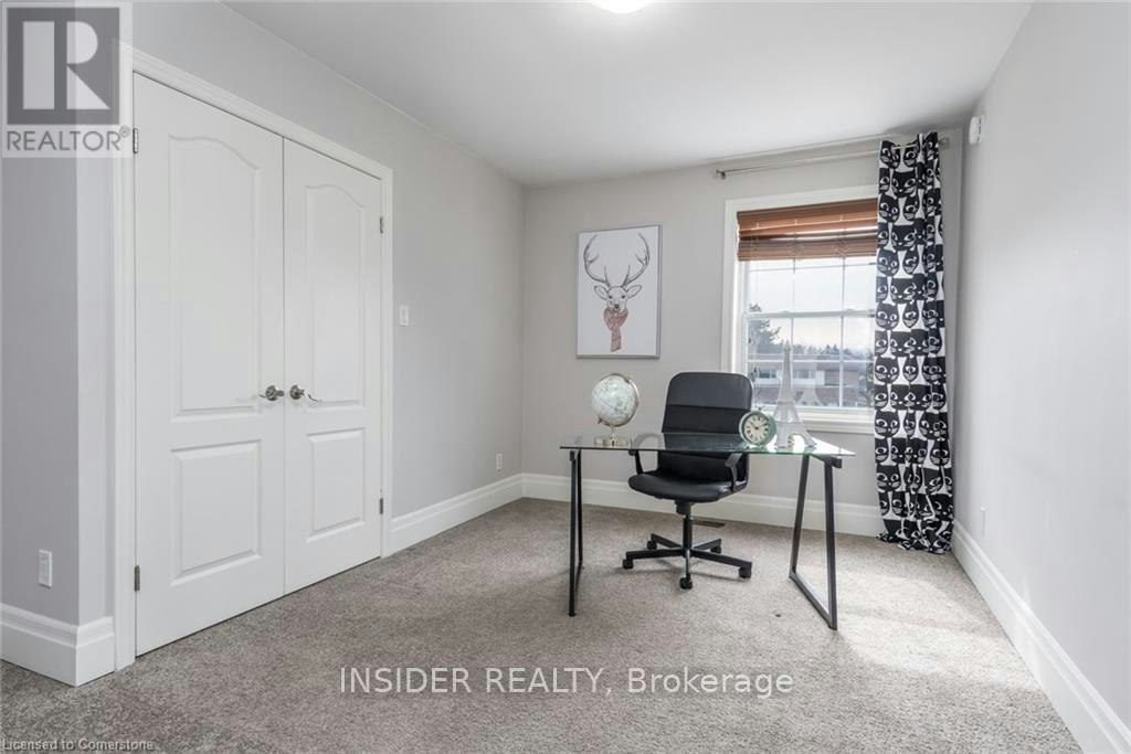 234 Shakespeare Drive, Waterloo, ON, N2L 2T6 - 26