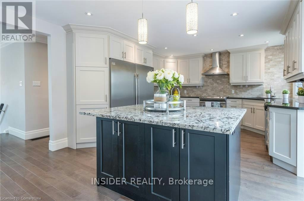 234 Shakespeare Drive, Waterloo, ON, N2L 2T6 - 16