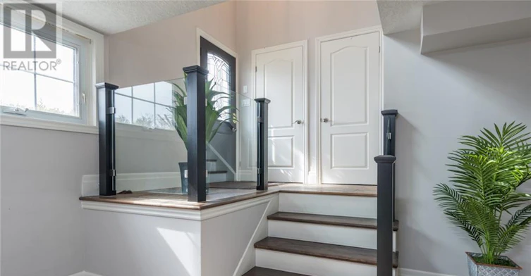 234 Shakespeare Drive, Waterloo, ON, N2L 2T6 - 29