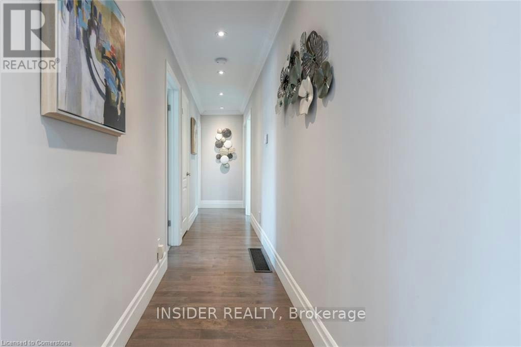 234 Shakespeare Drive, Waterloo, ON, N2L 2T6 - 21