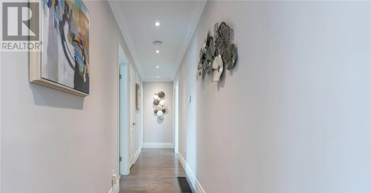 234 Shakespeare Drive, Waterloo, ON, N2L 2T6 - 21