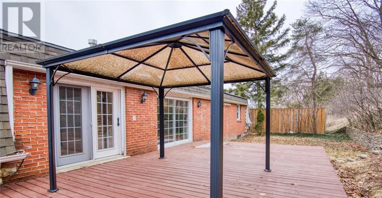 234 Shakespeare Drive, Waterloo, ON, N2L 2T6 - 4