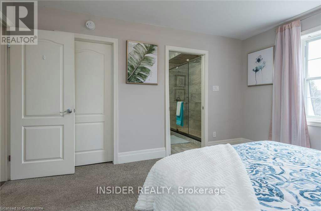 234 Shakespeare Drive, Waterloo, ON, N2L 2T6 - 23