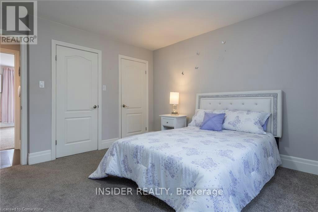 234 Shakespeare Drive, Waterloo, ON, N2L 2T6 - 28