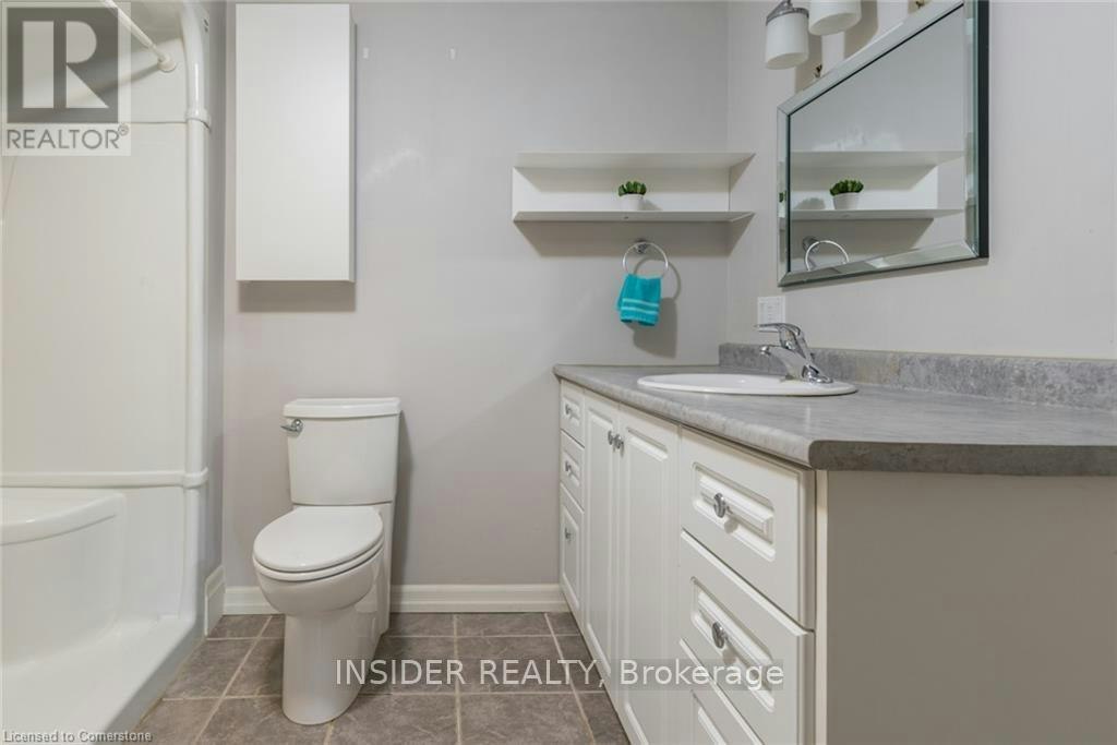 234 Shakespeare Drive, Waterloo, ON, N2L 2T6 - 33